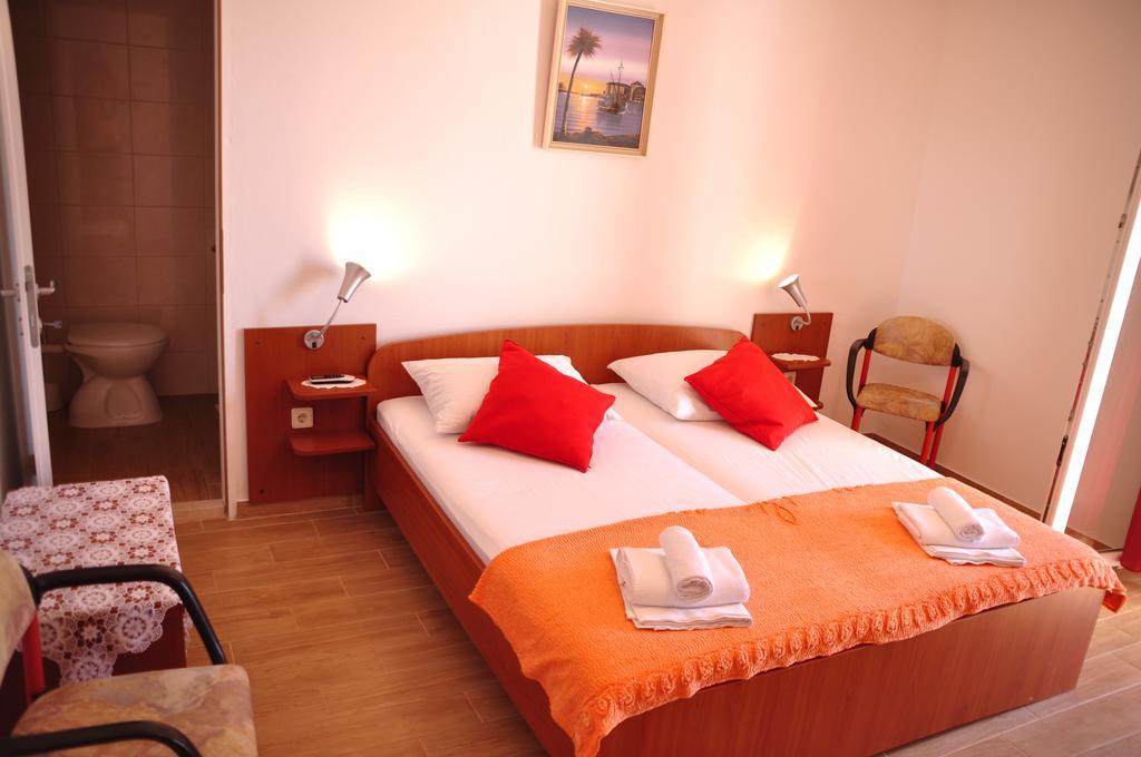 Guest House Stefica フヴァル エクステリア 写真